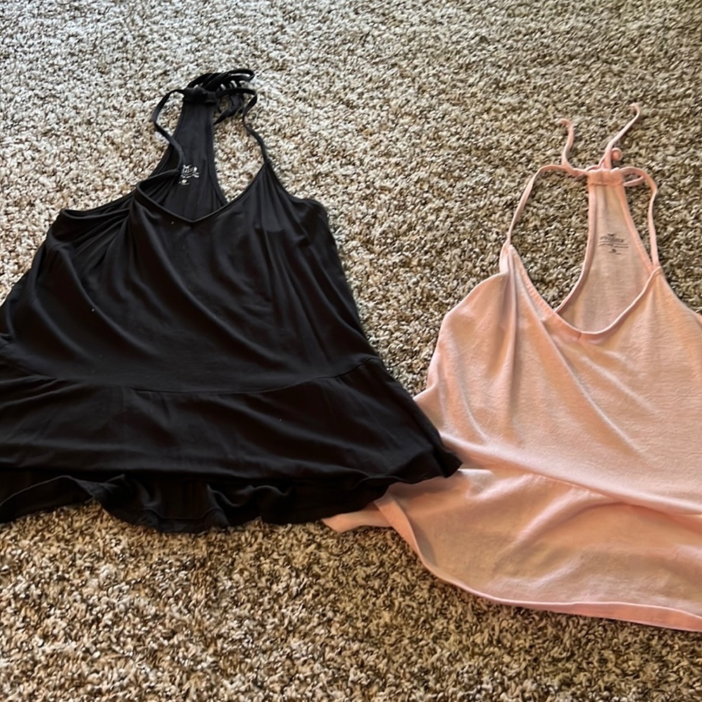2 size S hollister tanks